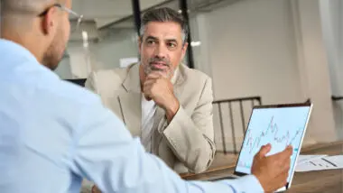 How Equity Advisor Can Help You Rectify Your Share Market Mistakes?