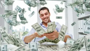 How Much A Sub-broker Earns in India?